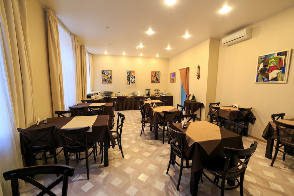 Nevsky Breeze Apartment Saint Petersburg Restaurant photo